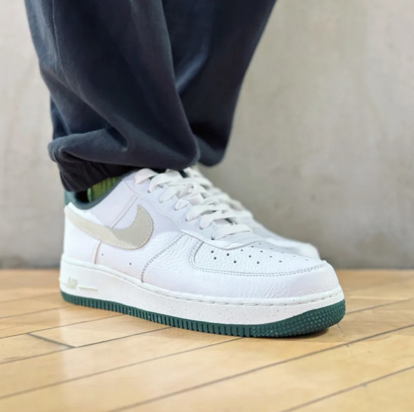 Nike Air Force 1  "Vintage Green"