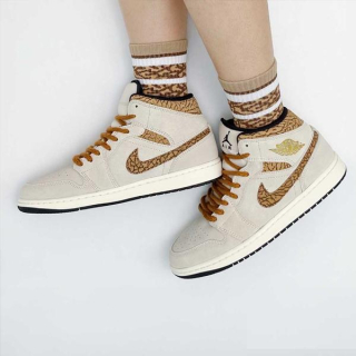 Nike Air Jordan 1 Mid "Brown Elephant"